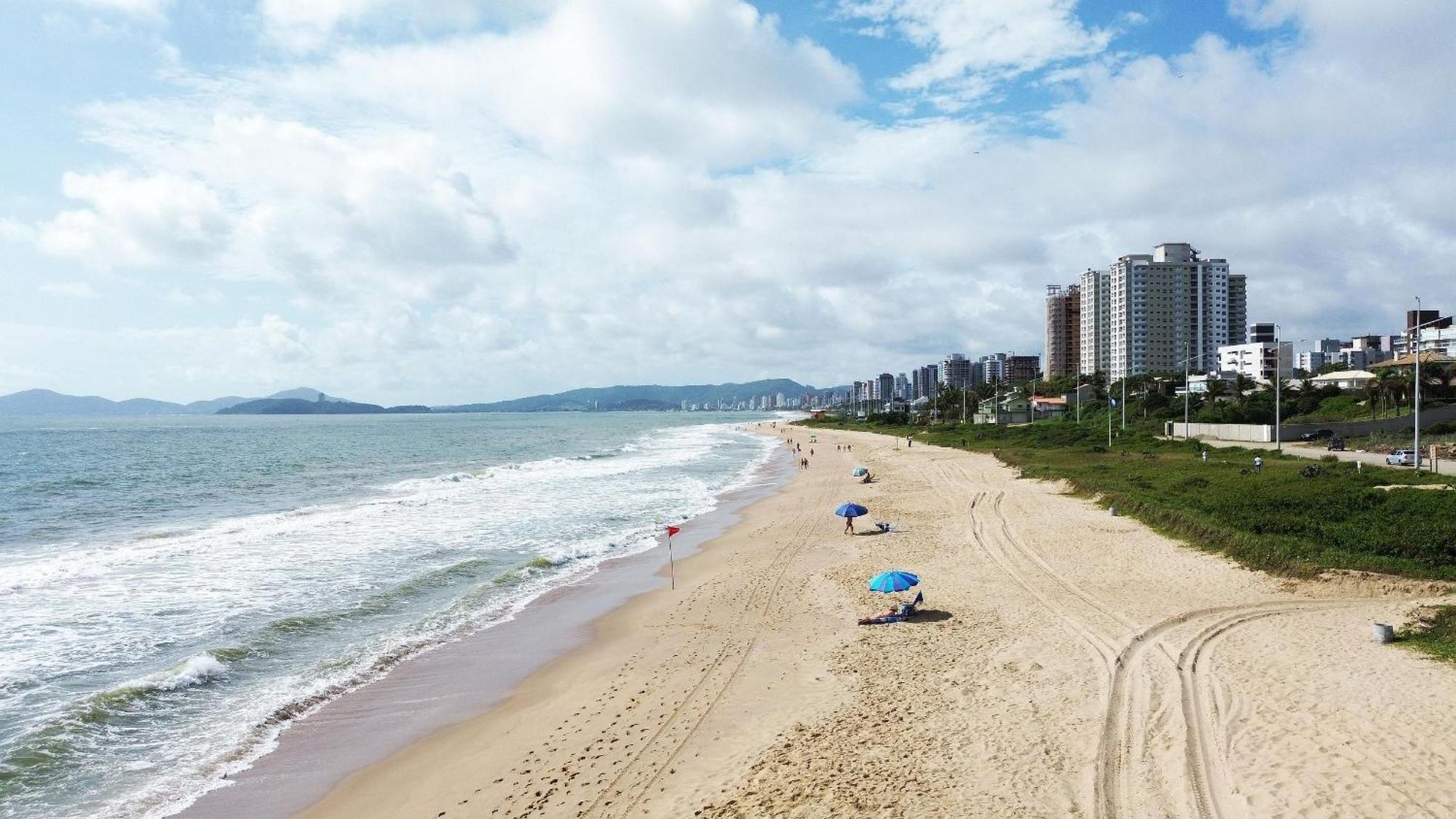 150M Da Praia Em Um Fantastico Edificio Em Balneario Picarras Apartment Bagian luar foto